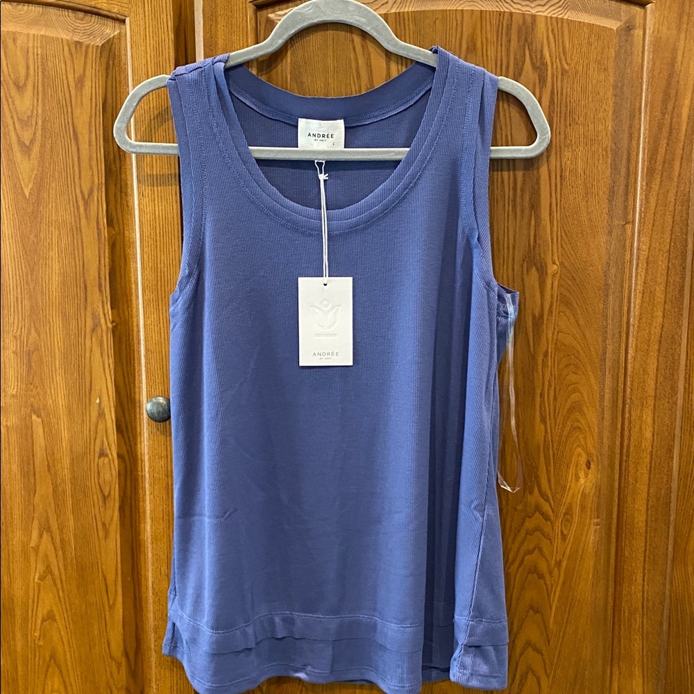 BOGO NWT Andree By Unit blue tank size small